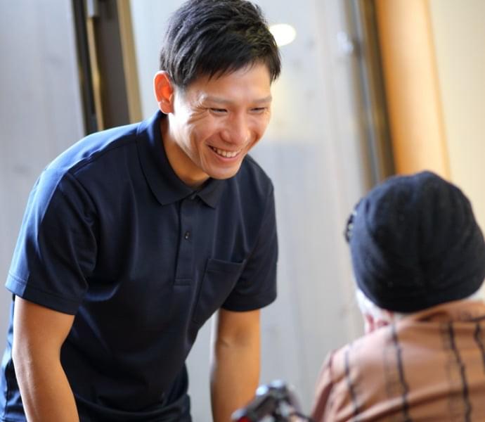 介護主任／介護福祉士 尾崎　修平 写真